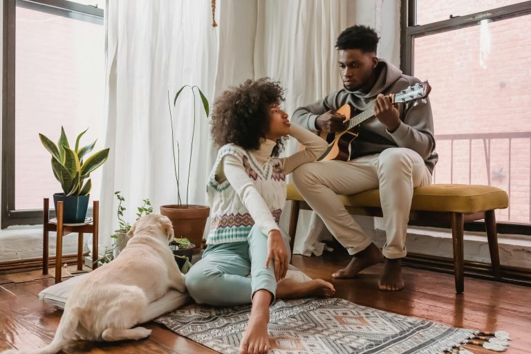 111 Citazioni da canzoni d’amore italiane famose