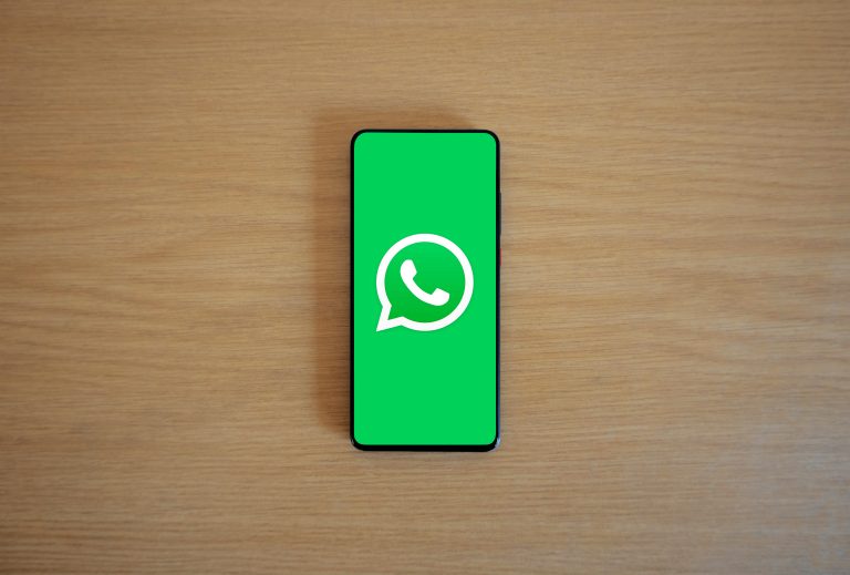 whatsapp status quotes messages phone
